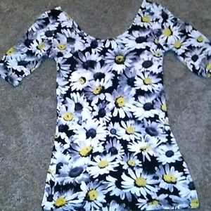 Rue 21 3/4 sleeve top